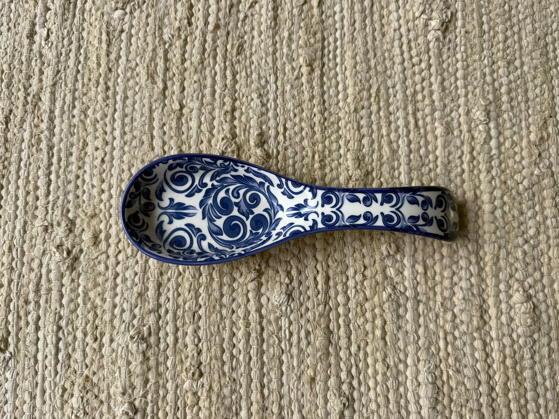 Handgemaakte keramieken sauslepel / amuse lepel